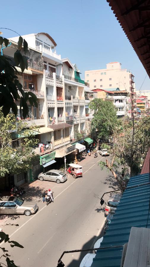 Khmer Village Guesthouse Phnom Penh Exterior foto